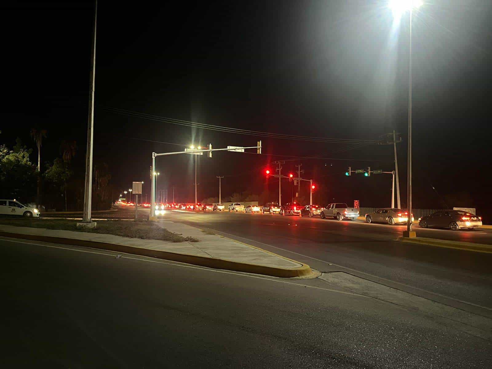 ¡Ahora en Acuña! Reportan largas filas en el Puente Internacional