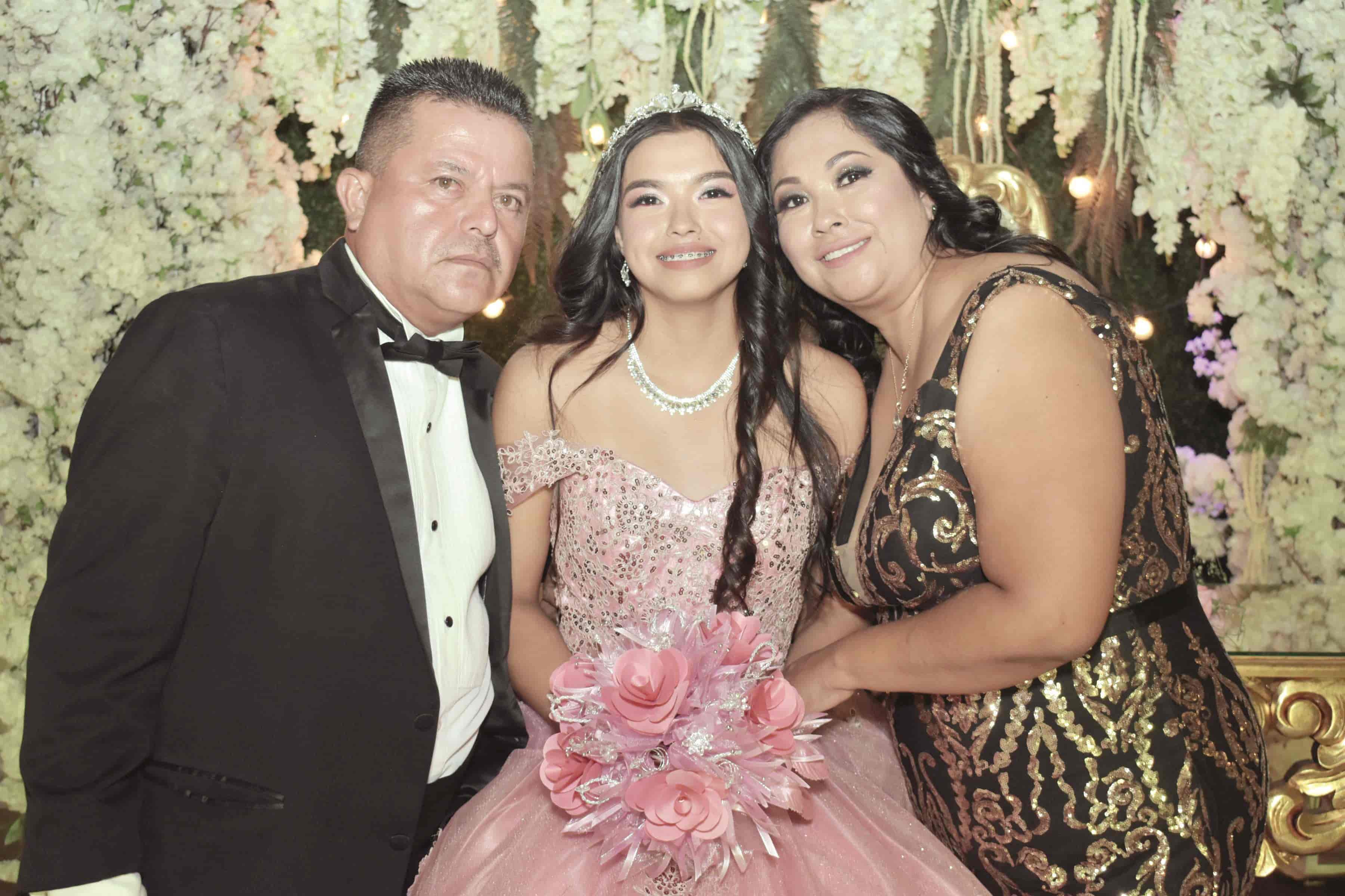 María Fernanda celebra sus XV Primaveras