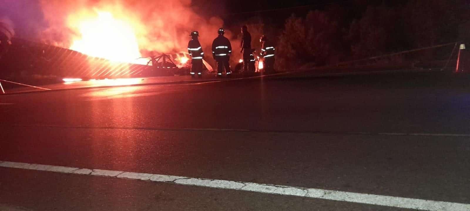 Muere calcinado; volcó su camión