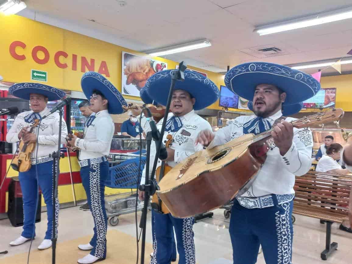 Celebra Gutiérrez su 51 aniversario
