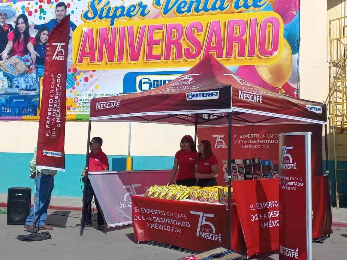 Celebra Gutiérrez su 51 aniversario