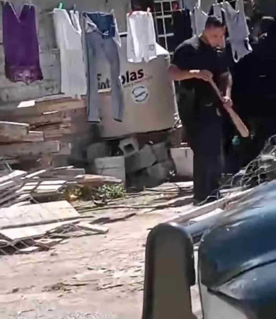 Golpean policías de Nueva Rosita a dos mujeres