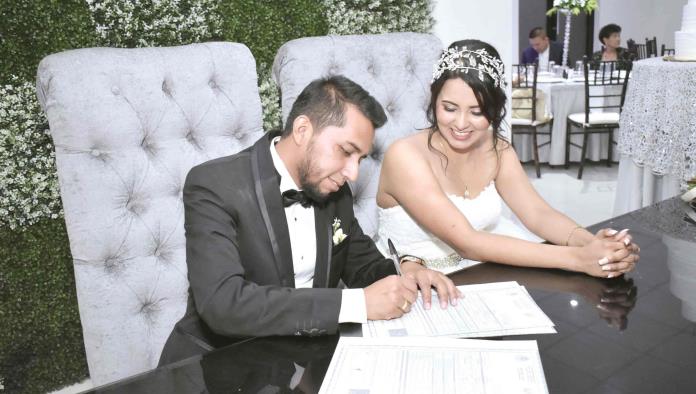 Nallely y Alan unidos en sagrado matrimonio