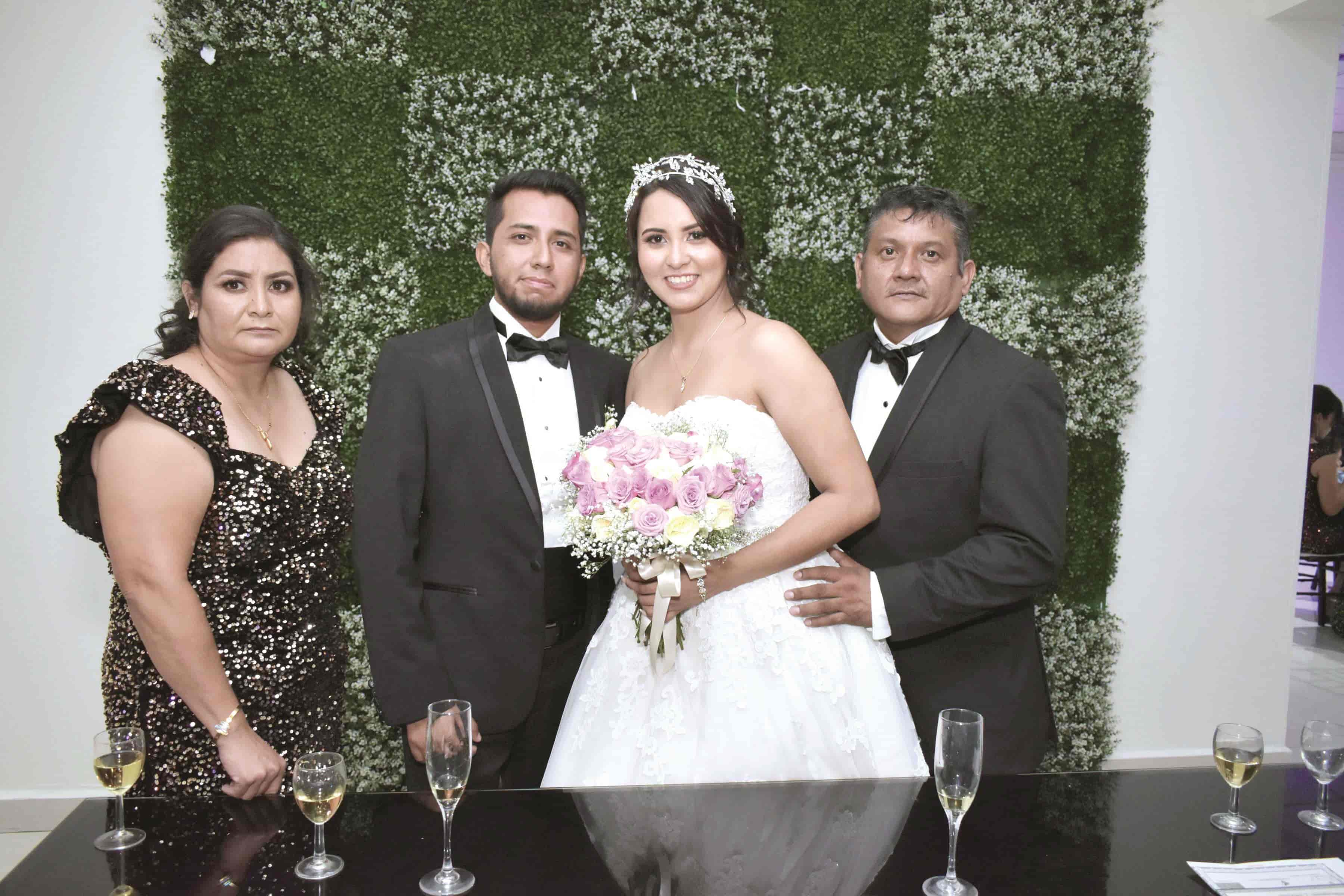 Nallely y Alan unidos en sagrado matrimonio