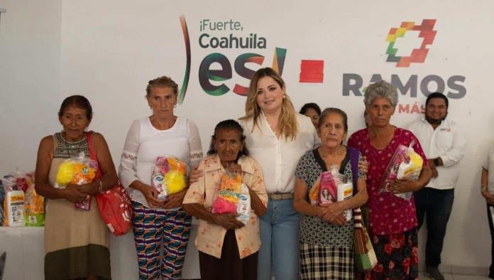 Lleva Lear apoyos a familias vulnerables en Ramos Arizpe
