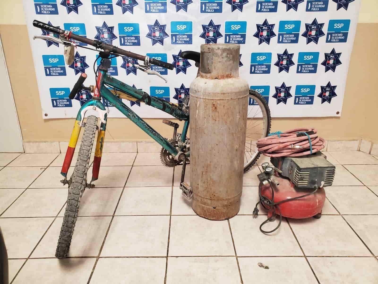 Agarran a ladrones de la Lázaro en Acuña