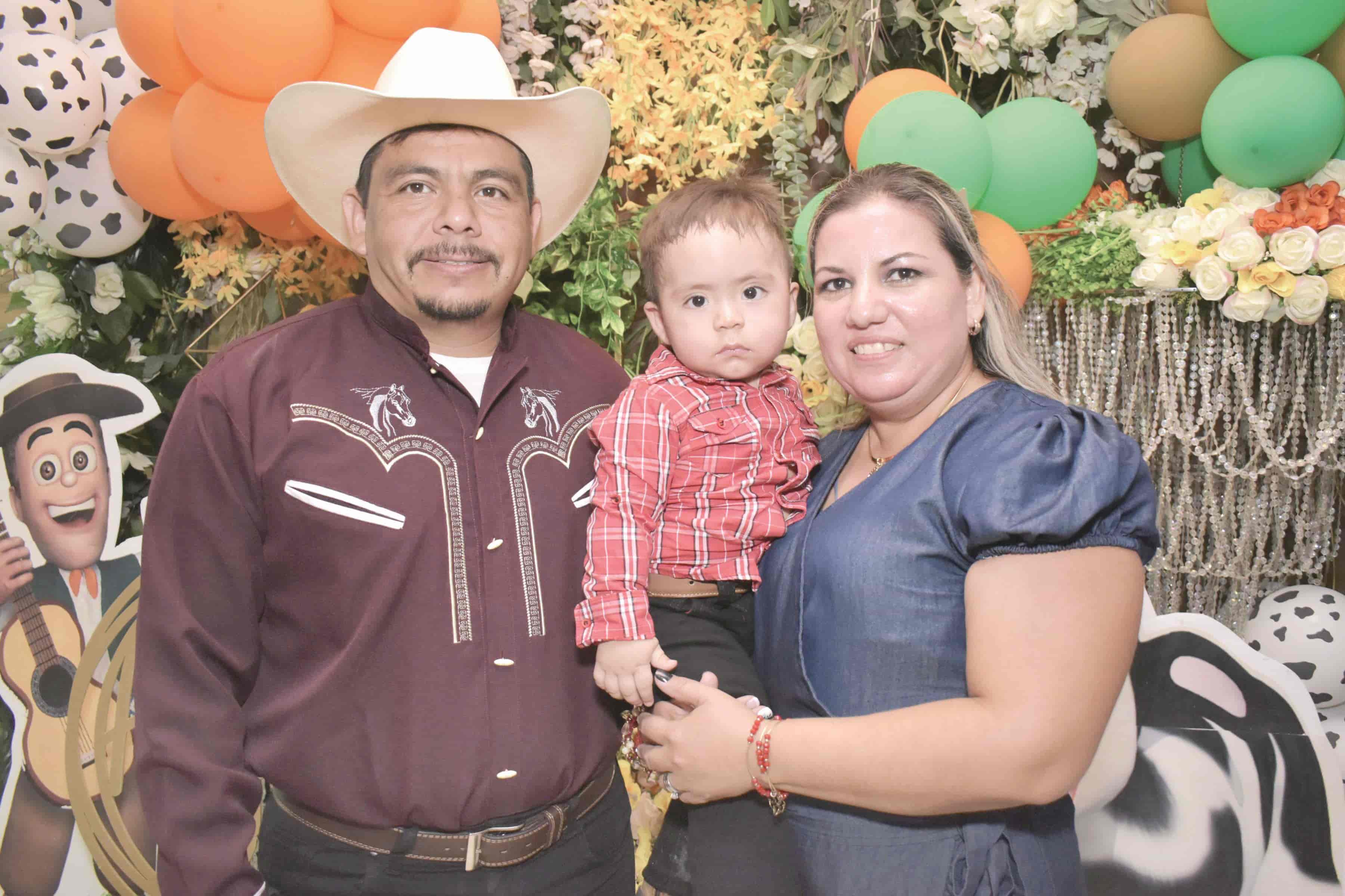 Damason celebra su primer cumpleaños