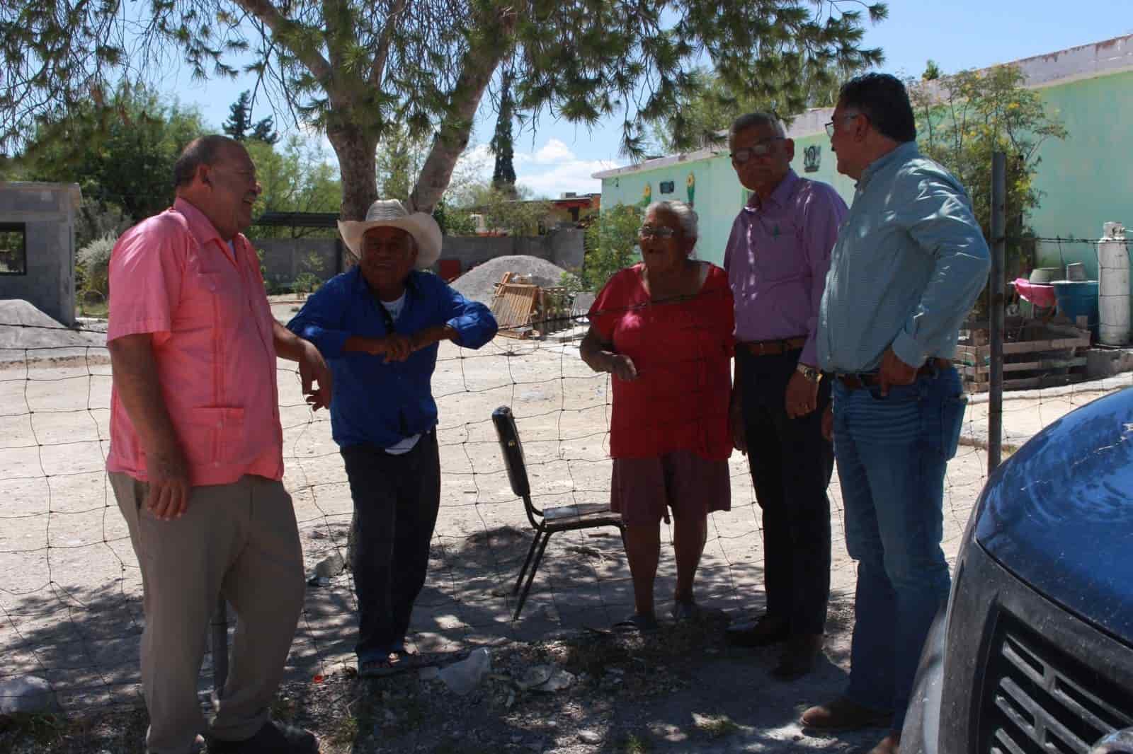 Verifica Juan Antonio obra de pavimentación