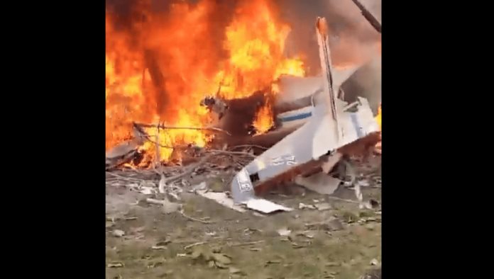 Avioneta se estrella en el centro de Cali en Colombia