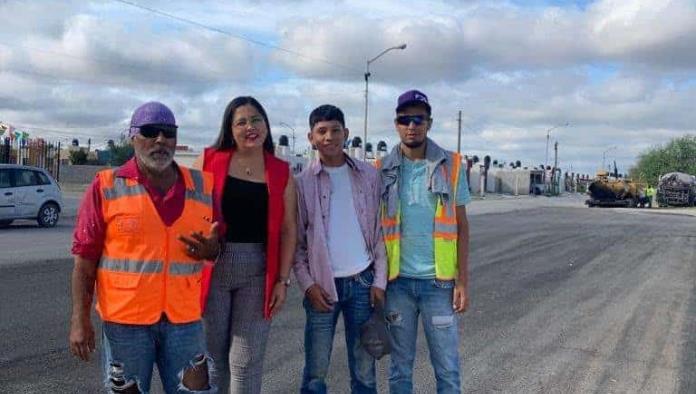 Supervisa obras de recarpeteo Pily Valenzuela