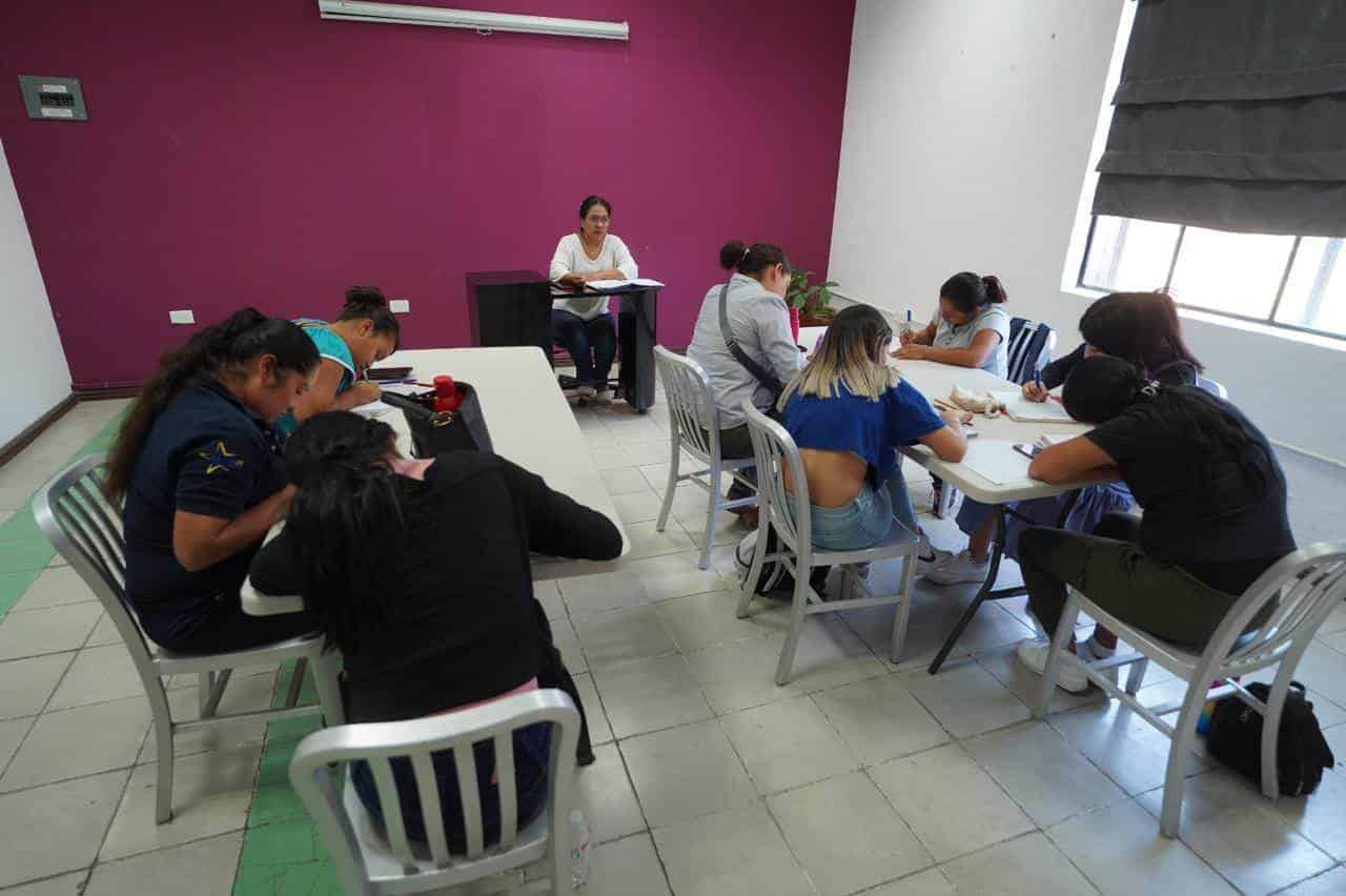 Promueven auto empleo a través de talleres