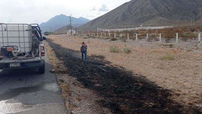 Extinguen incendio en la Carretera 30