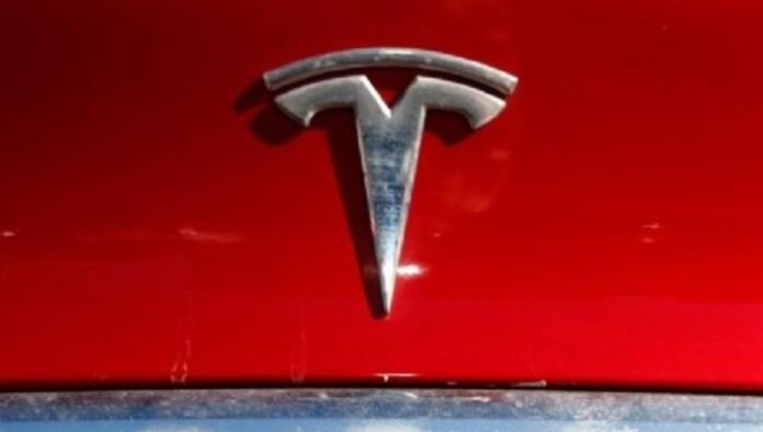 Elon Musk buscará sacar la armadora de Tesla de Nuevo León; Señala biografía