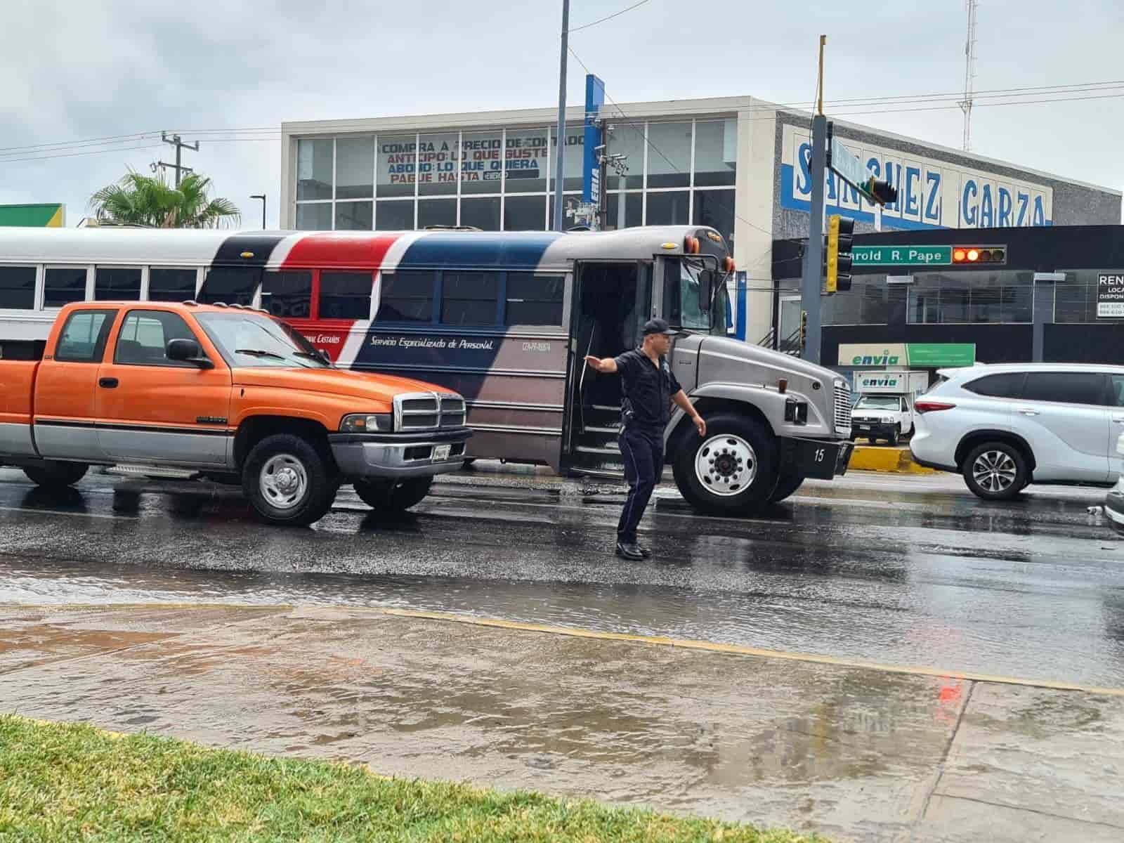 Frunce auto con camión