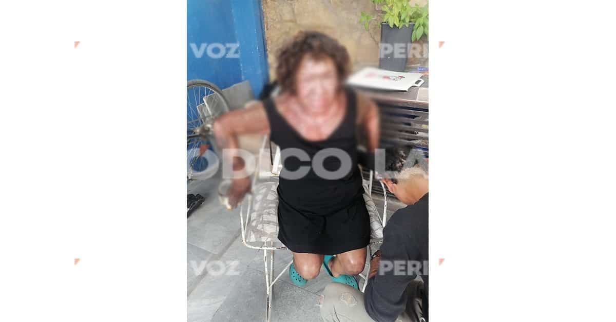 Arde casa con mujer adentro