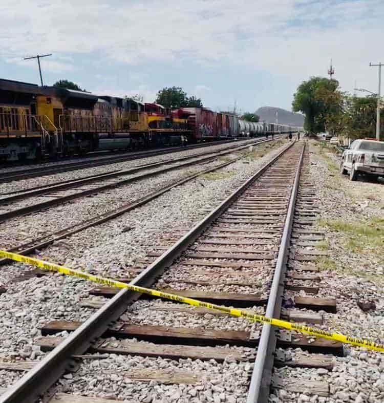 Muere por golpe de ferrocarril 