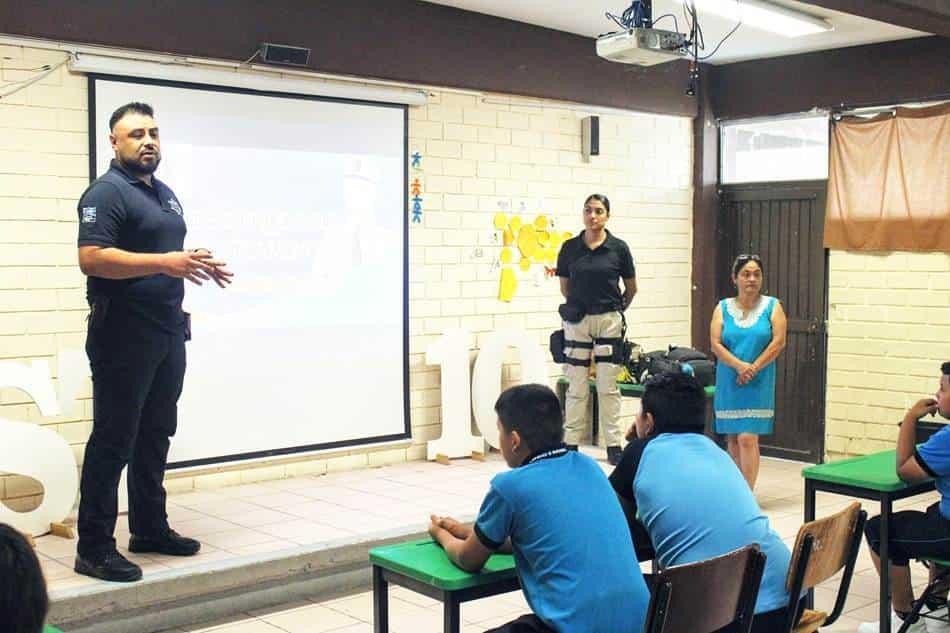 Realizan plática de seguridad y prevención de daños o delitos en Allende