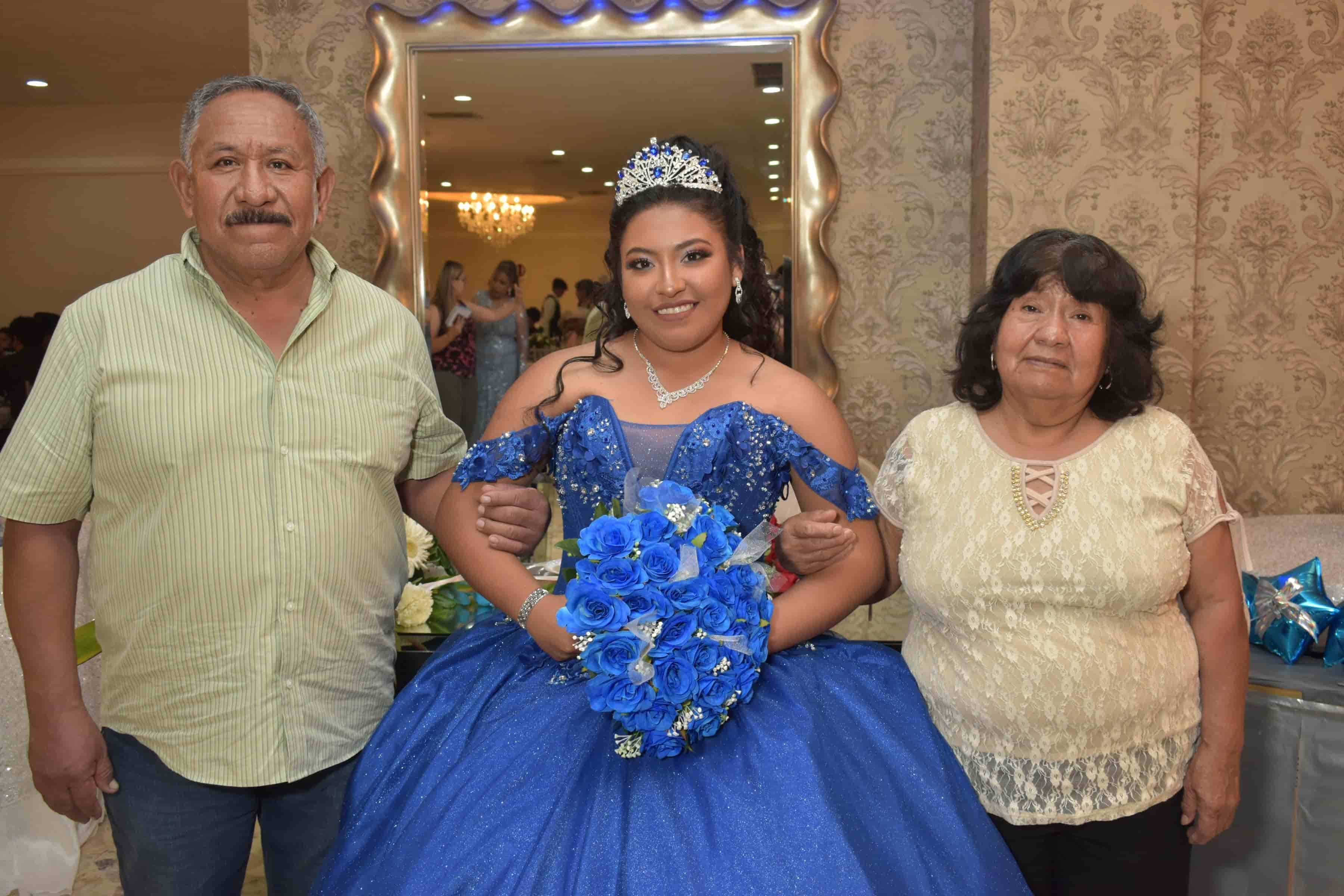 Inolvidables XV años de Alejandra