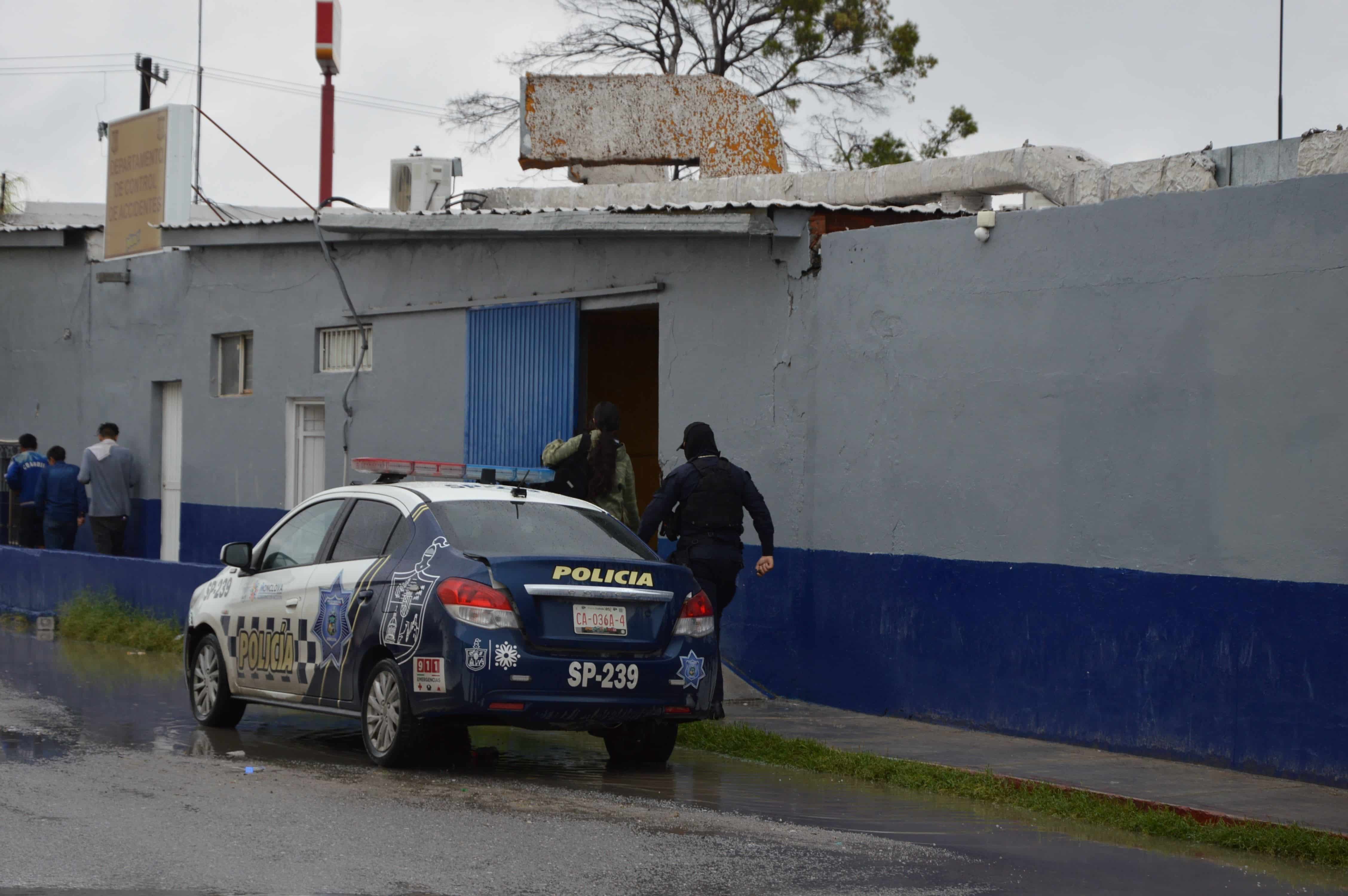 Se meten a campo para fumar ‘mota’