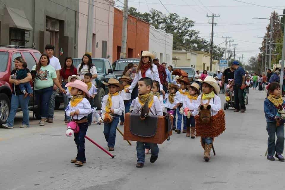 Invita Pepe a mini cabalgata