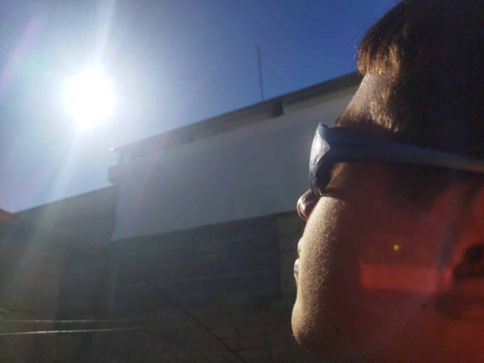 ¿Cómo puedo ver el eclipse solar este sábado 14?