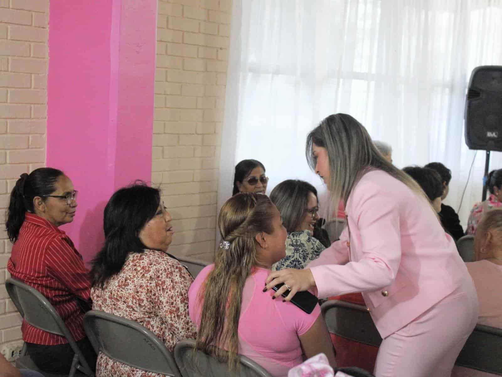 Reconocen a las mujeres sobrevivientes de cáncer de mama en Allende