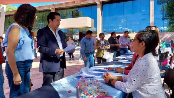 Acuden a Feria de Salud Mental