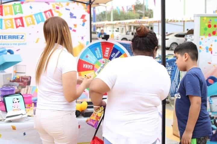 ¡LA FIESTA NO PARA! Realizan kermes de proveedores en Súper Gutiérrez