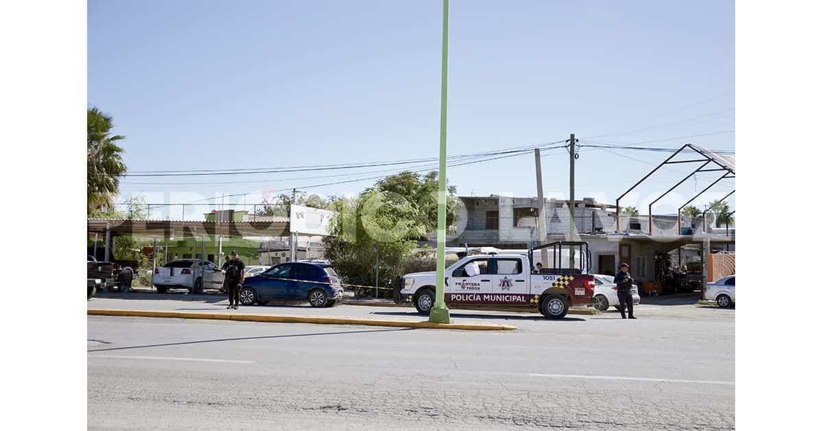 La sorprende la muerte a bordo de automóvil