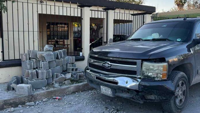 Choca ‘fantasma’ contra Silverado