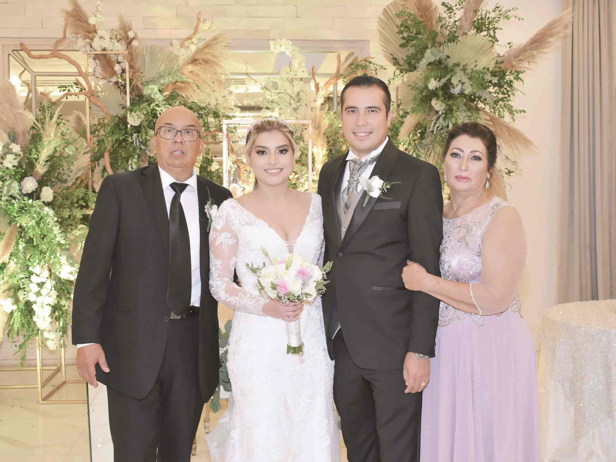 María José y Orlando Adair consagran su amor