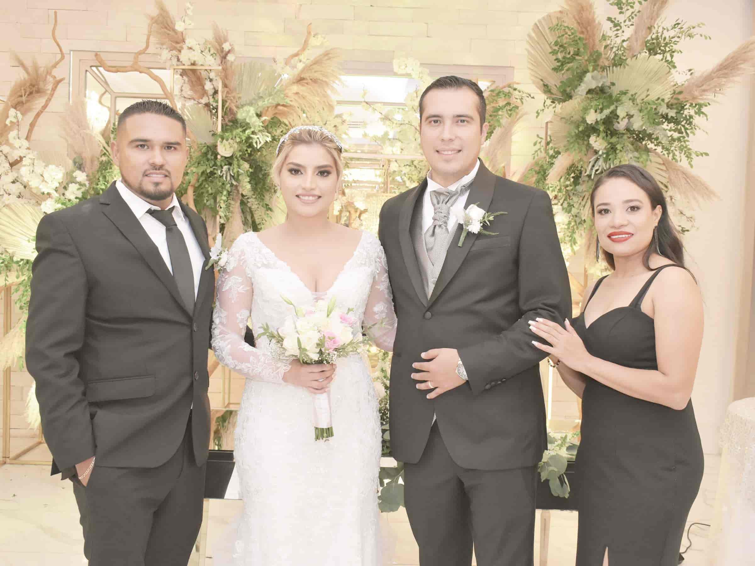 María José y Orlando Adair consagran su amor