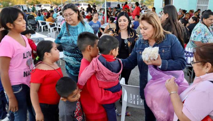 Llevan a Nuevo Barroterán “La maestra en mi colonia”