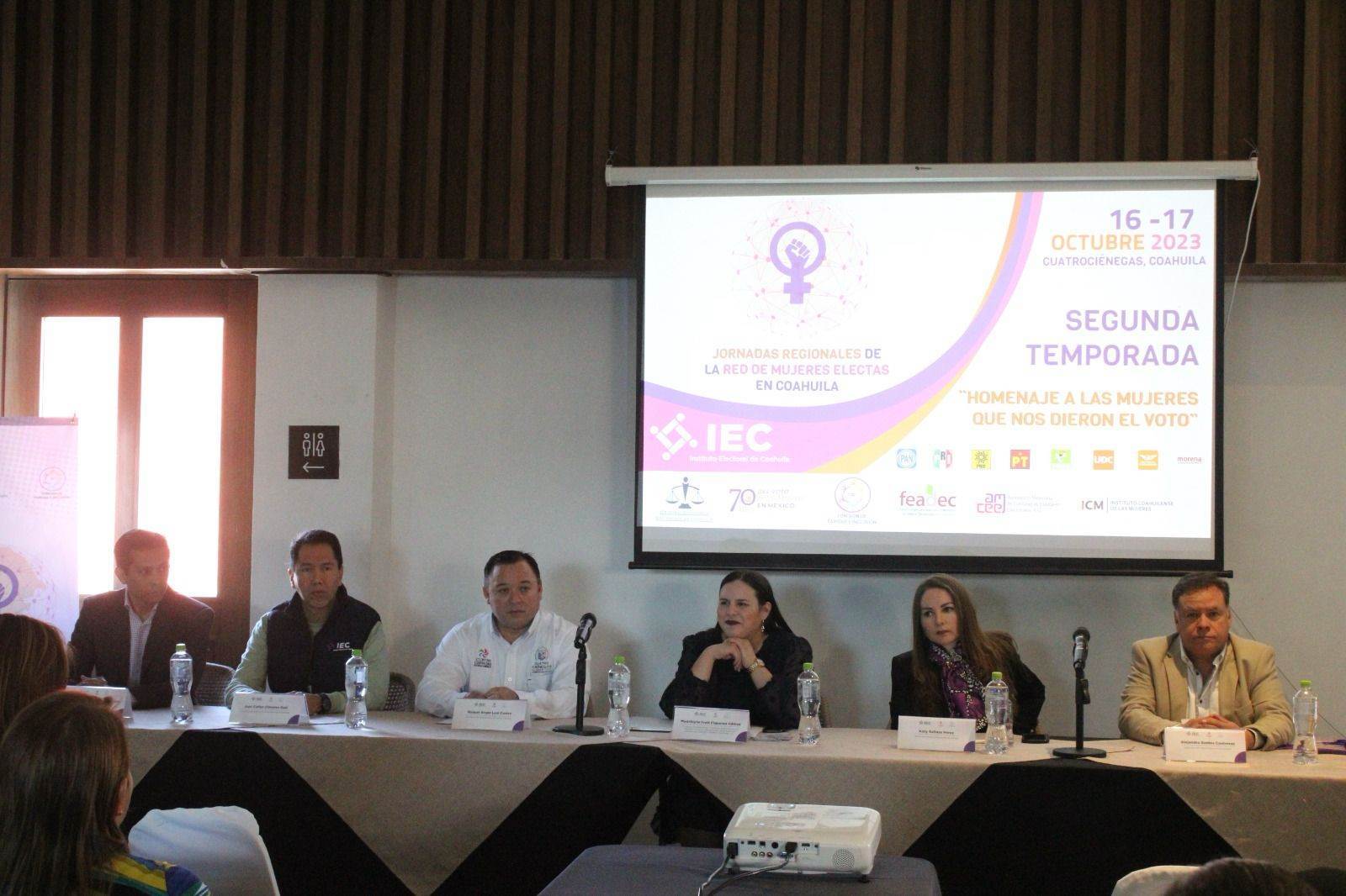 Realizan mujeres jornada regional