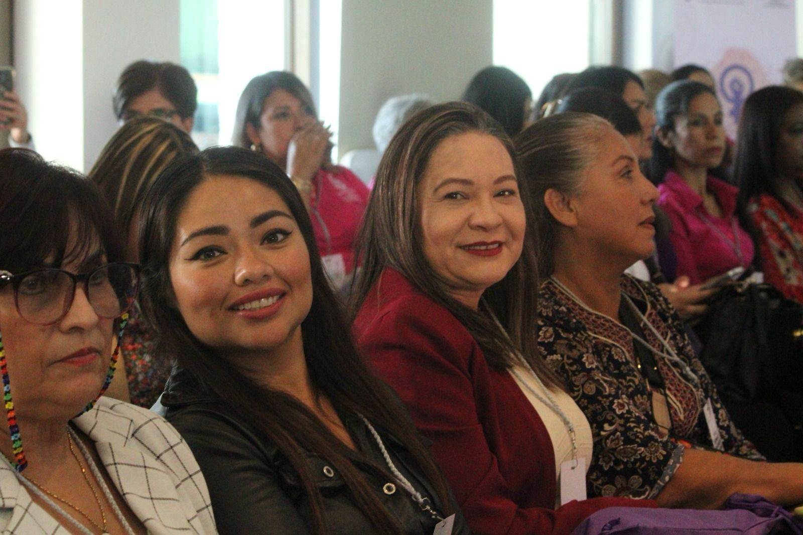 Realizan mujeres jornada regional