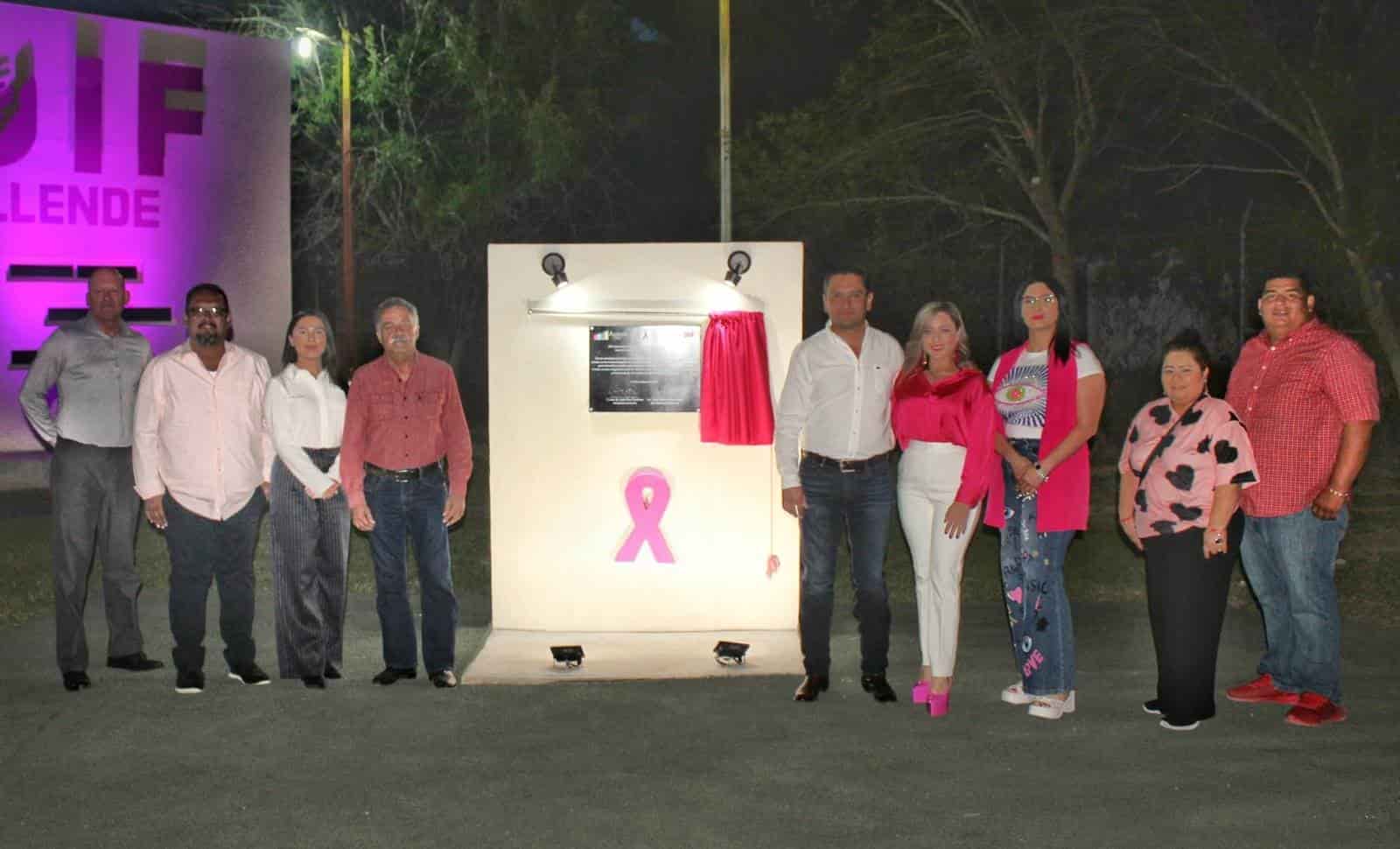 Revelan placa en Allende 