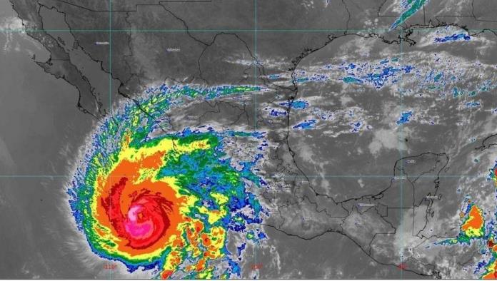 El huracán Norma amenaza costas mexicanas: alerta en Baja y Sinaloa