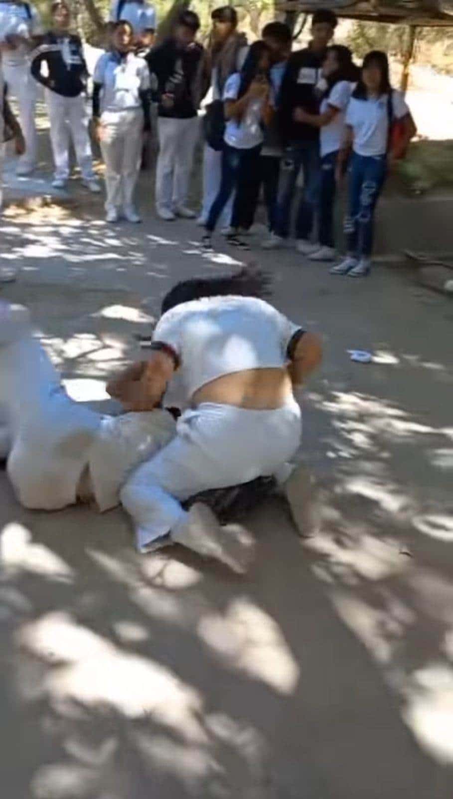 ¡PELEA ENTRE ALUMNAS DEL CBTIS 54! Video del conficto se viraliza