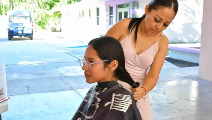 ¡DONAN SU CABELLO! Navenses donan cabello para mujeres con cáncer