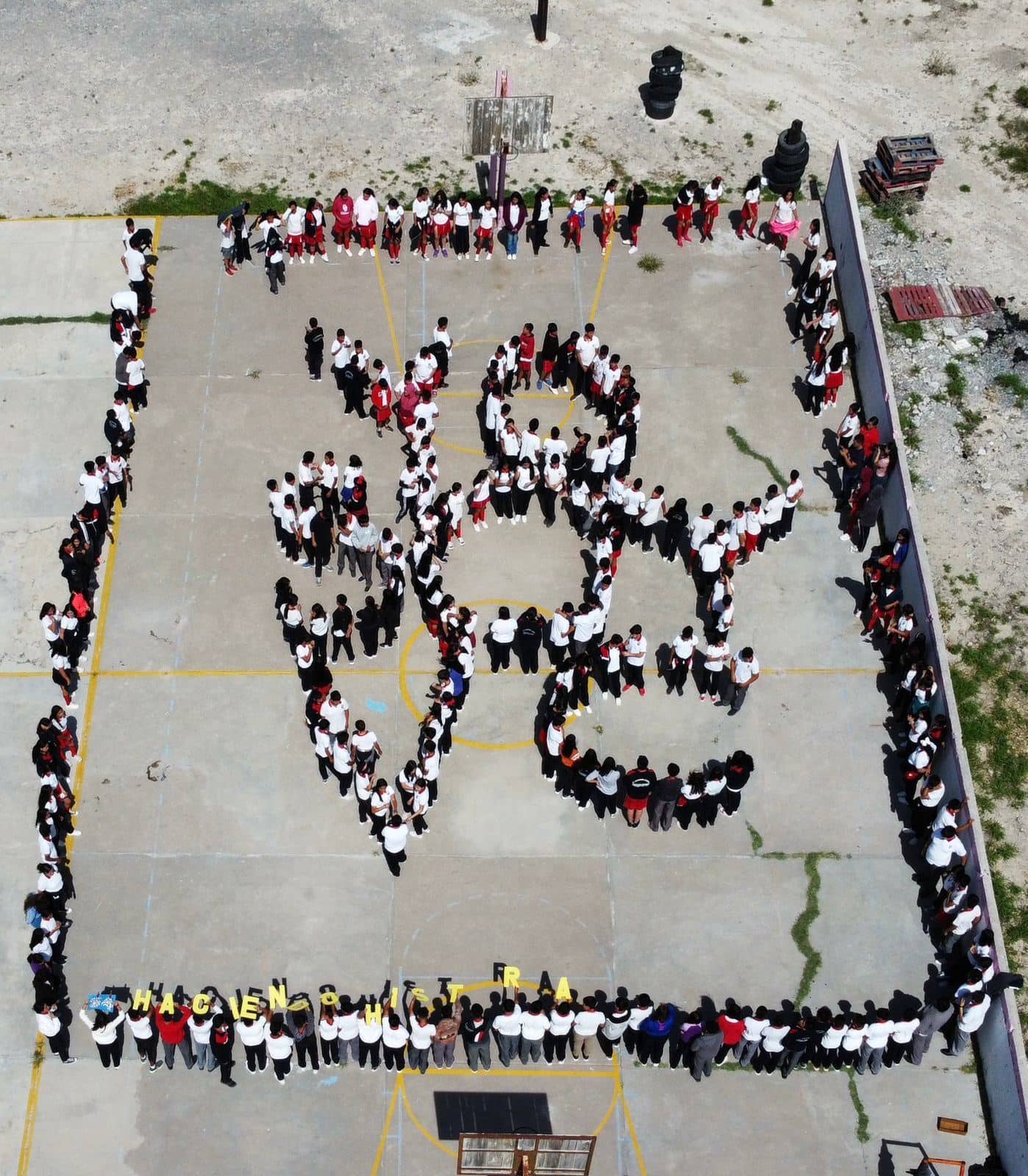 Cumple 54 años secundaria V. Carranza