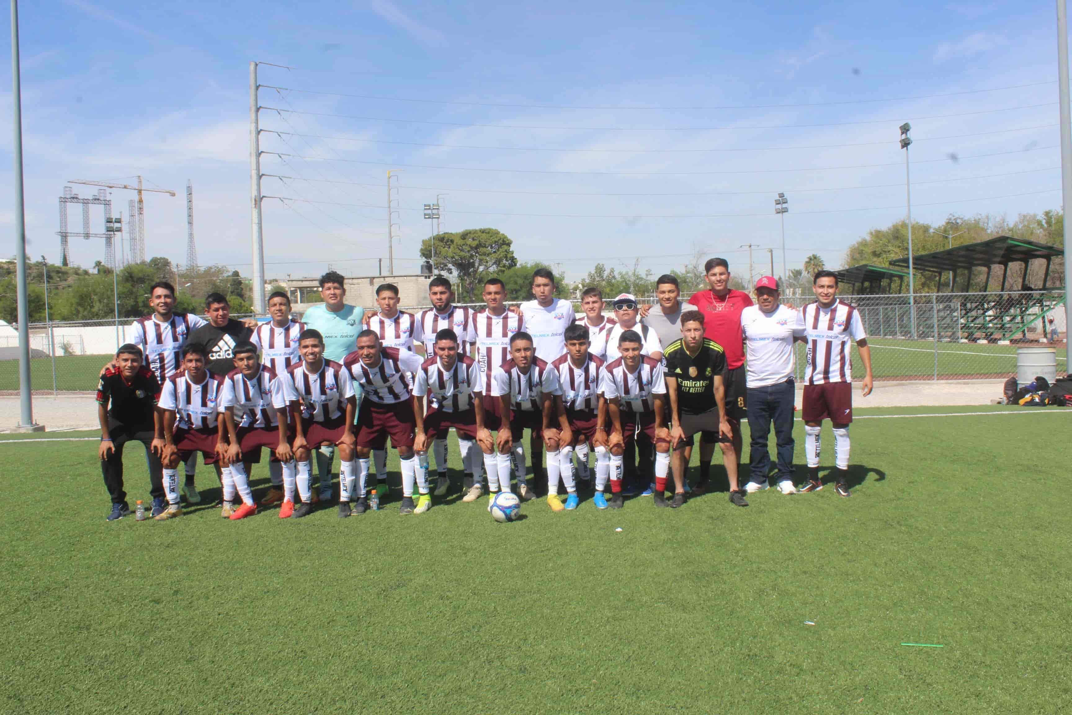 ¡En la pelea!, Nueva Rosita, Lazzer y La Juárez