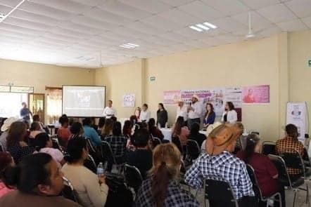 Realizan jornada de la mujer agrarista