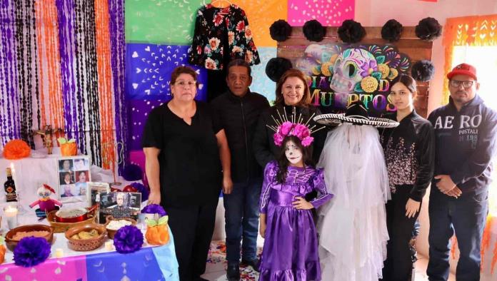 Preservan cultura con altar de muertos