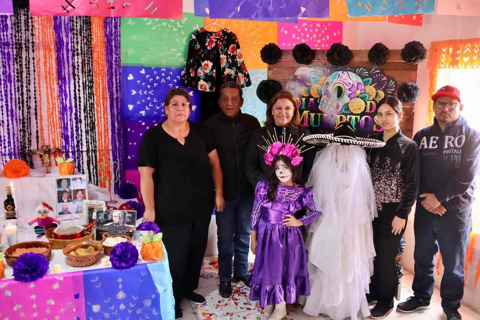 Preservan cultura con altar de muertos