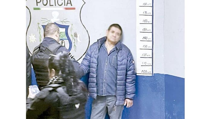 Golpea a esposa en arranque de celos