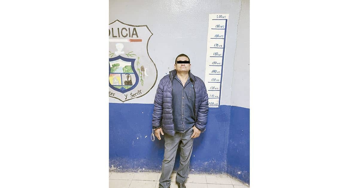 Golpea a esposa en arranque de celos