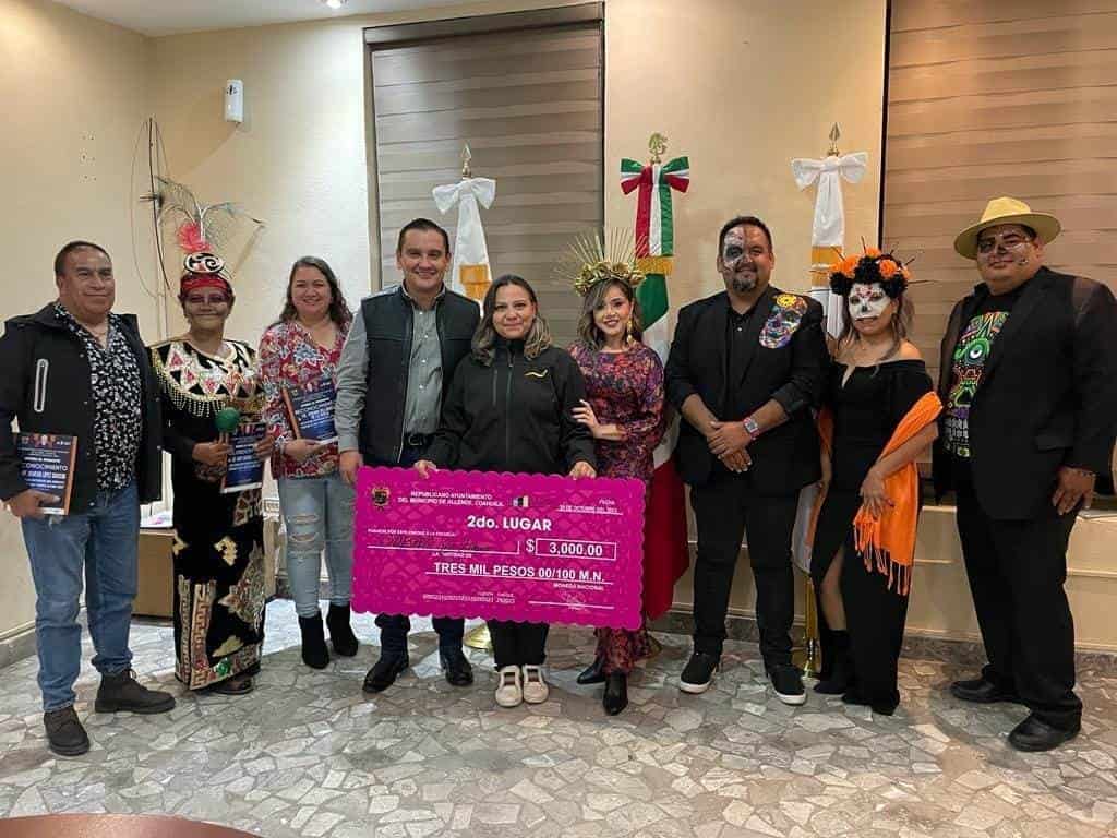 Realizan DESFILE anual de comparsas y demostración de CATRINAS en Allende