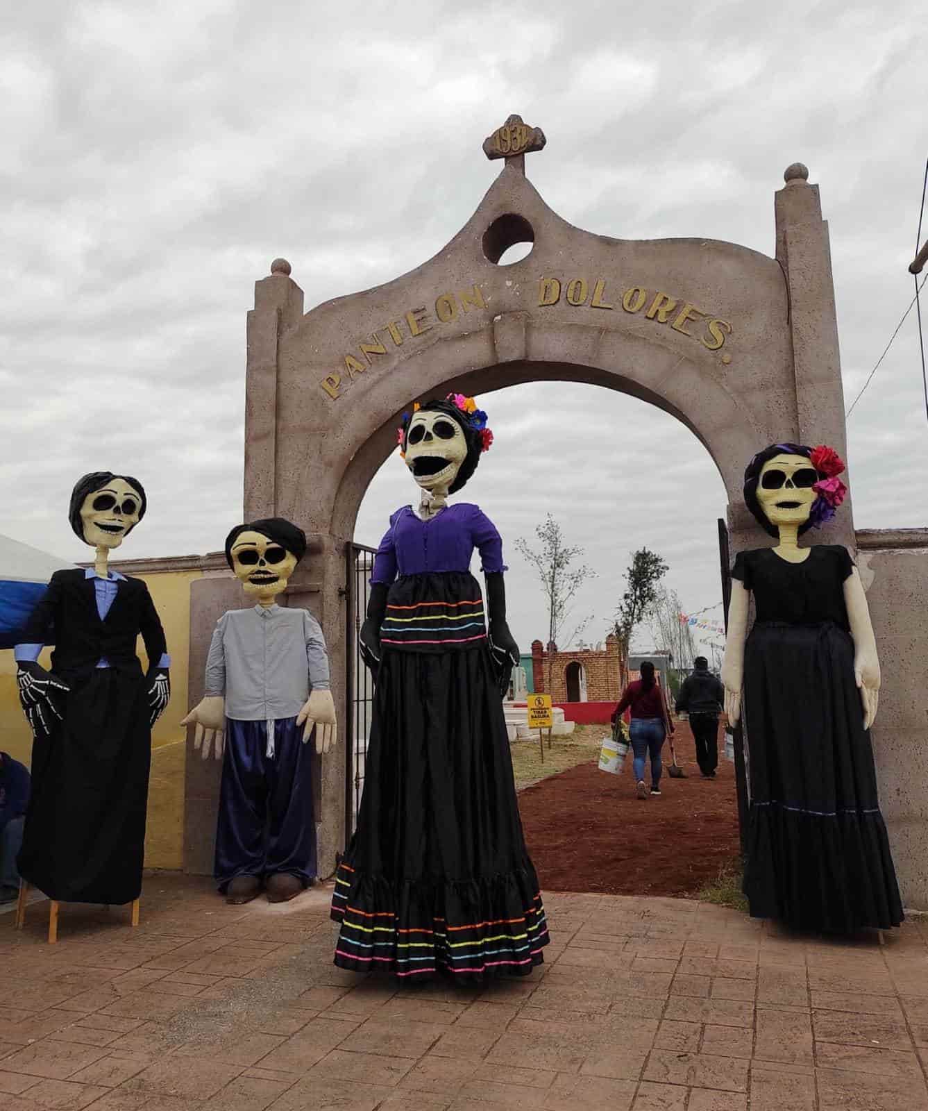 ‘Lleno de vida’ el panteón Dolores