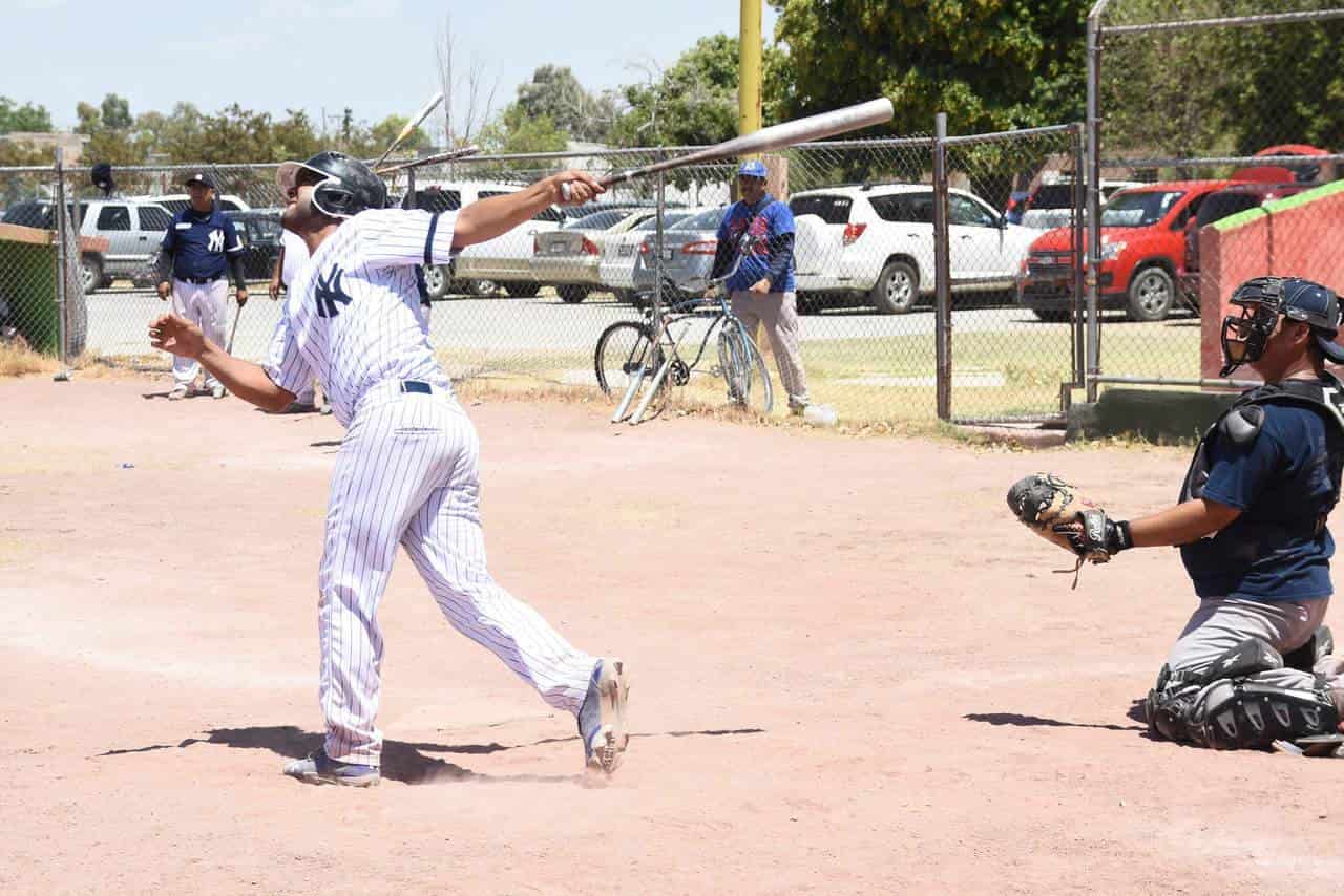 Tecos Nadadores sacrifica a Chivos Prietos