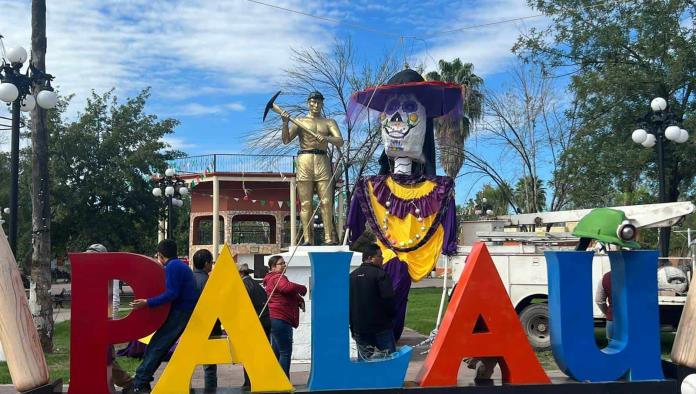 Instalan Catrina Gigante